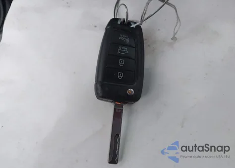 2019 Hyundai Veloster 2.0 z USA, uszkodzony, nr VIN KMHTG6AF8KU018669